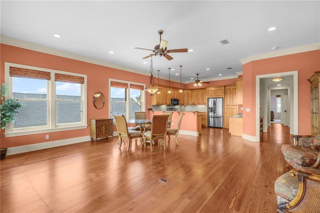 107 Broad Street D, Darien, GA 31305