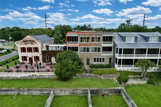 107 Broad Street D, Darien, GA 31305