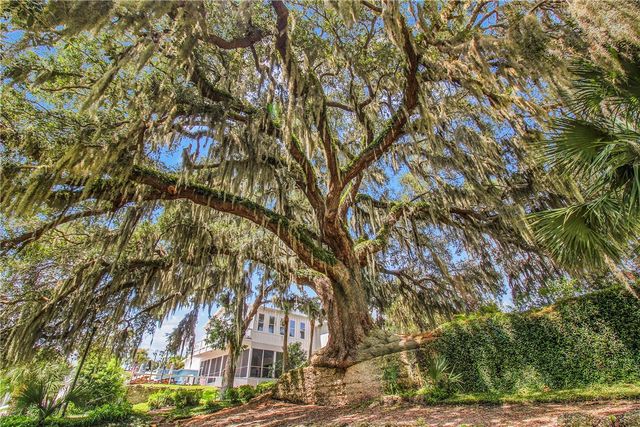 107 Broad Street D, Darien, GA 31305