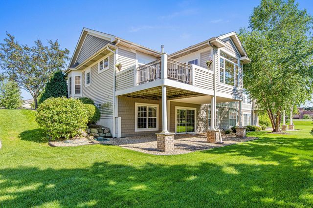 408 Holly Lane N, Oakdale, MN 55128