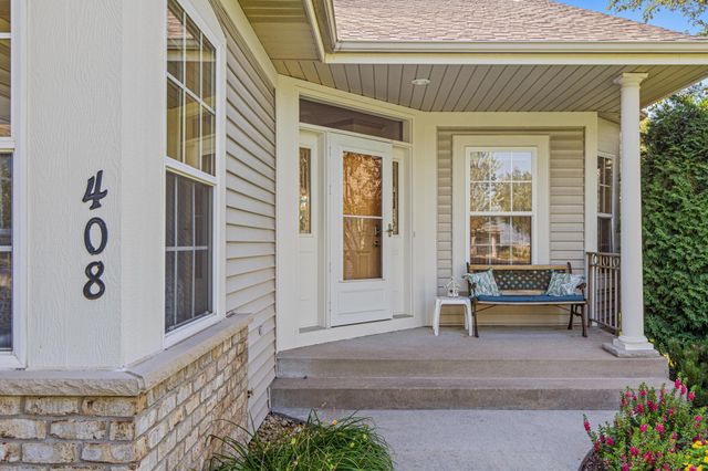 408 Holly Lane N, Oakdale, MN 55128