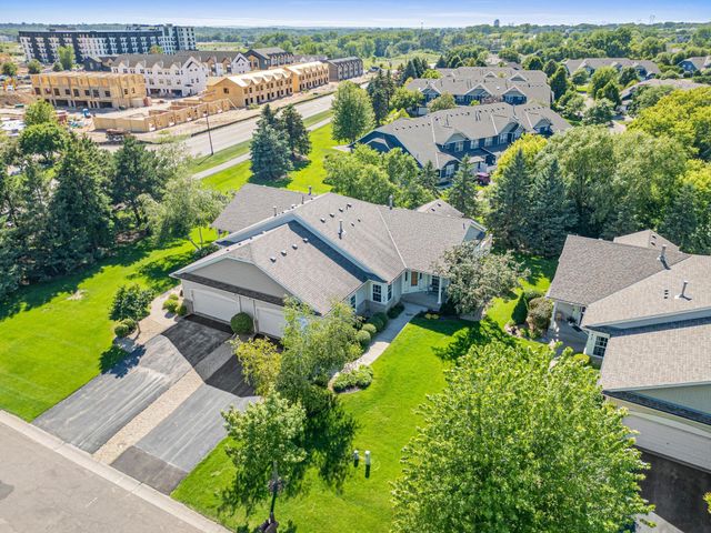 408 Holly Lane N, Oakdale, MN 55128