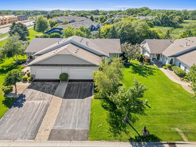 408 Holly Lane N, Oakdale, MN 55128