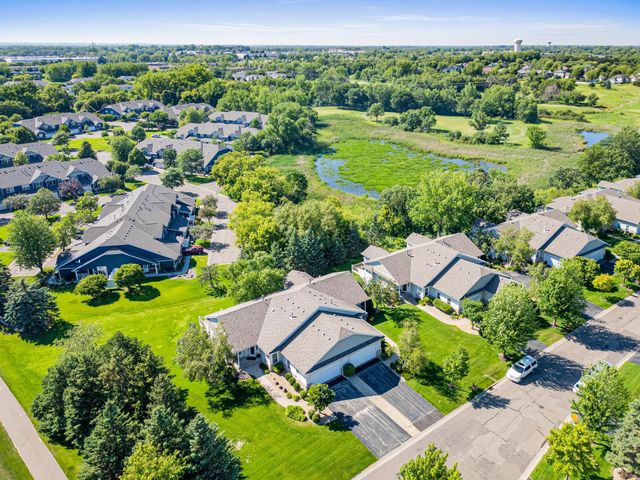 408 Holly Lane N, Oakdale, MN 55128