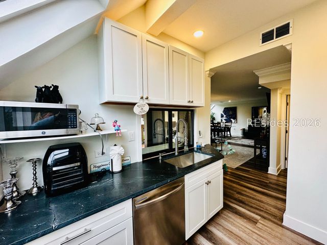 13 Harbourside Ln Apt 7146, Hilton Head Island, SC 29928
