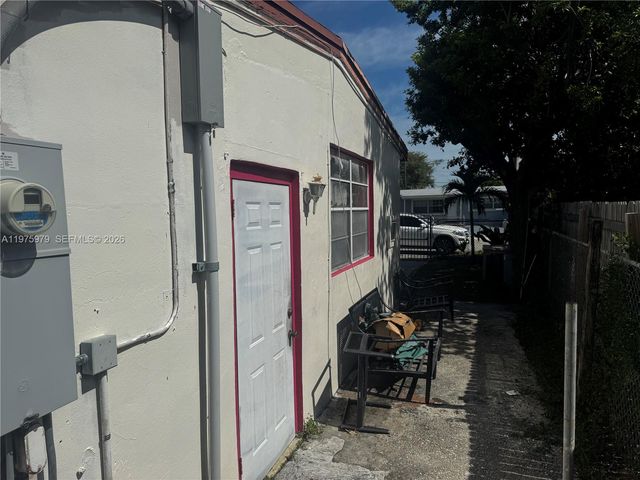 1119 NW 11th Ct, Fort Lauderdale, FL 33311