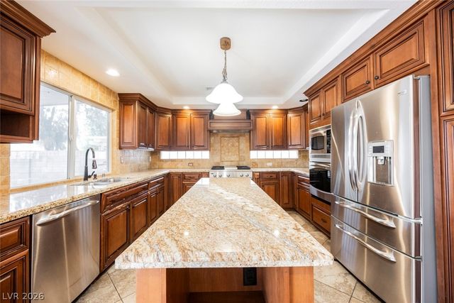 8321 Mountain Heather Court, Las Vegas, NV 89149