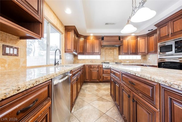 8321 Mountain Heather Court, Las Vegas, NV 89149