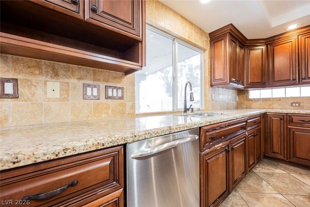 8321 Mountain Heather Court, Las Vegas, NV 89149