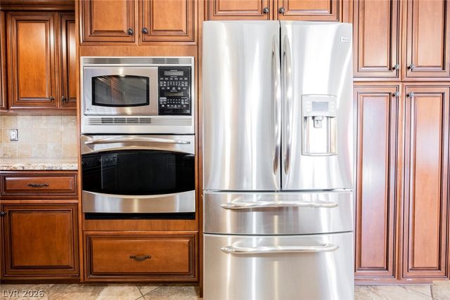 8321 Mountain Heather Court, Las Vegas, NV 89149