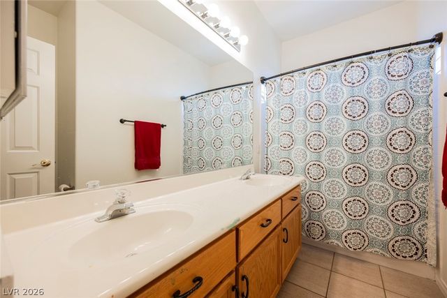 8321 Mountain Heather Court, Las Vegas, NV 89149