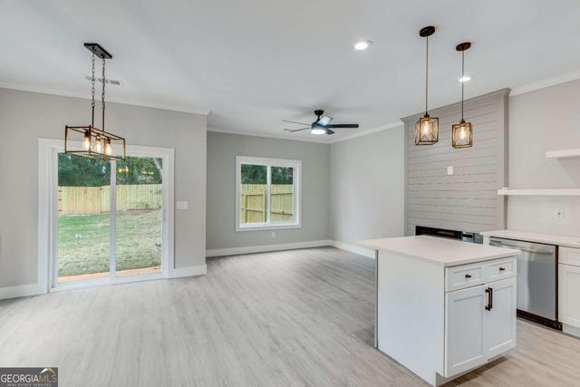 44 Bond Street, Royston, GA 30662