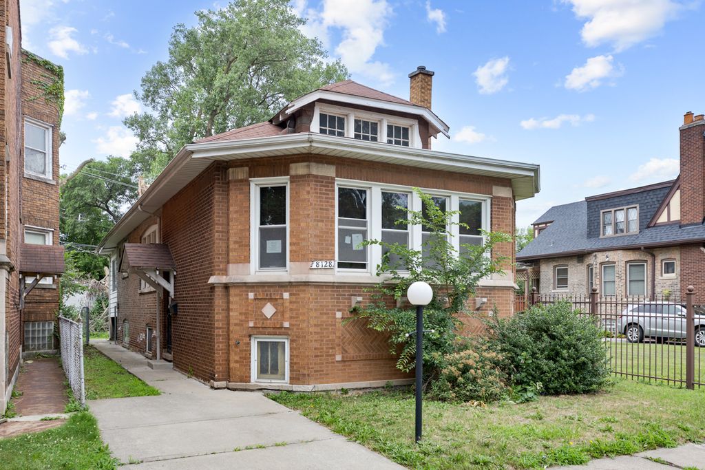 8128 S Clyde Avenue, Chicago, IL 60617