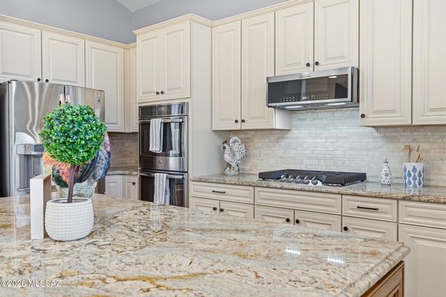 336 W RG Lee Street, Vail, AZ 85641