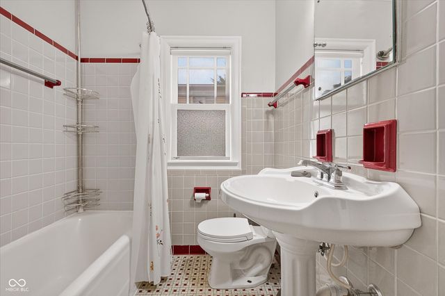 5202 N Central Avenue, Indianapolis, IN 46220