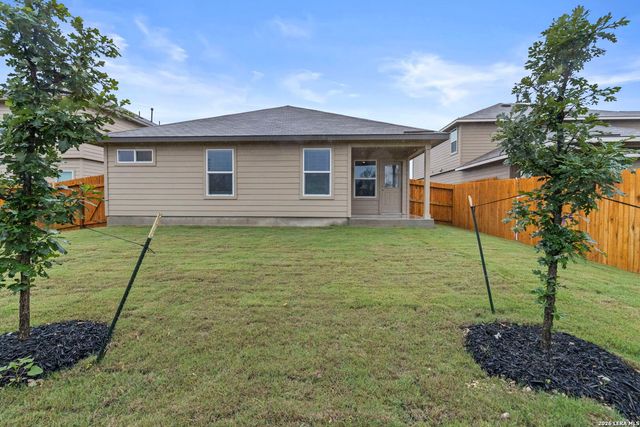 4926 Quartz Row Dr, San Antonio, TX 78253