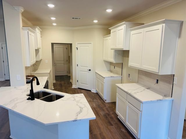 517 Forest Oak Cove, Jacksonville, AR 72076