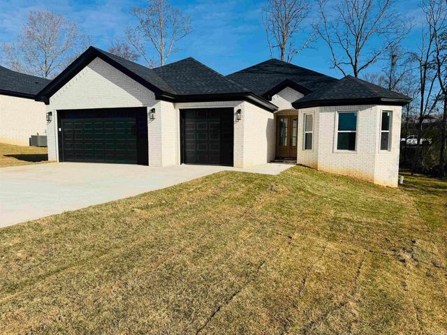 517 Forest Oak Cove, Jacksonville, AR 72076