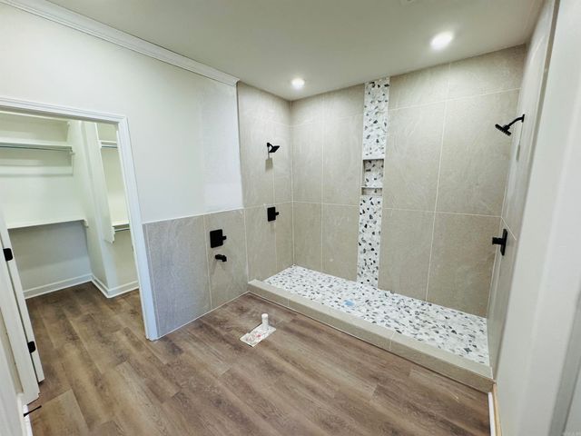 517 Forest Oak Cove, Jacksonville, AR 72076