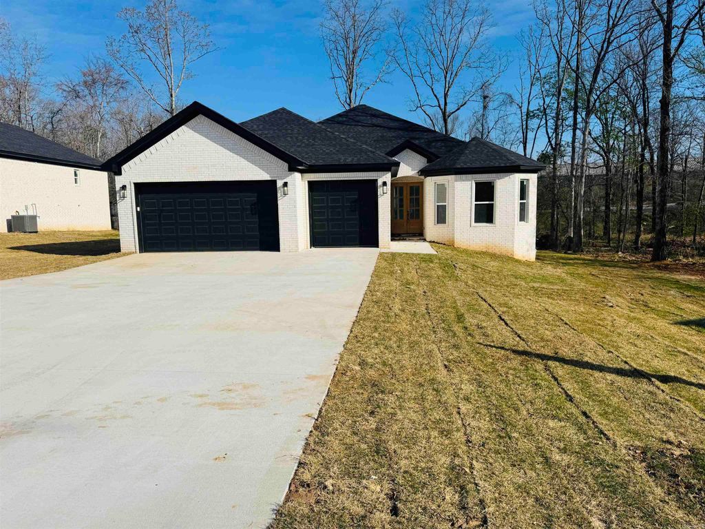 517 Forest Oak Cove, Jacksonville, AR 72076