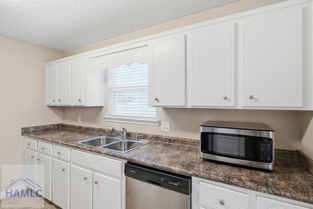 1033 Barley Drive, Hinesville, GA 31313