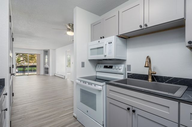 3154 Lakeside Dr Apt 210, Grand Junction, CO 81506