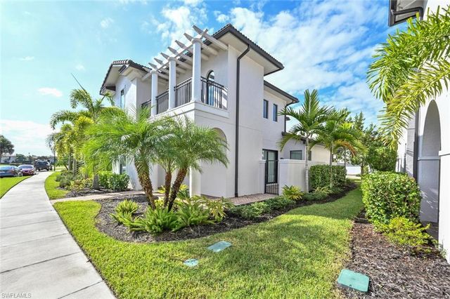 1326 Kendari TER, Naples, FL 34113