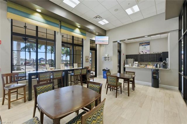 1326 Kendari TER, Naples, FL 34113