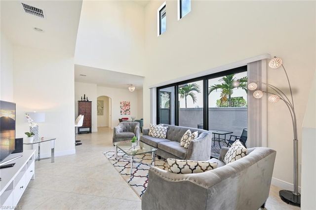 1326 Kendari TER, Naples, FL 34113