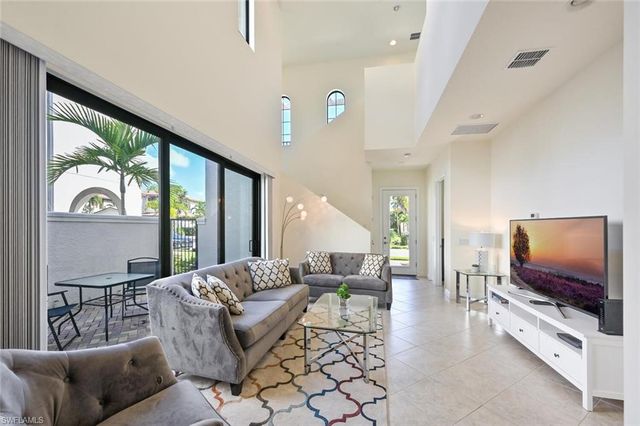 1326 Kendari TER, Naples, FL 34113