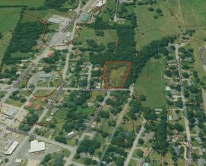104 S West Avenue, Tahlequah, OK 74464