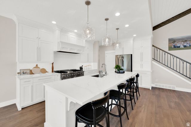 352 E BOULDERVILLE RD, Oakley, UT 84055