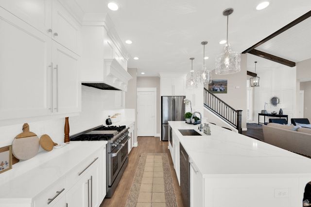 352 E BOULDERVILLE RD, Oakley, UT 84055