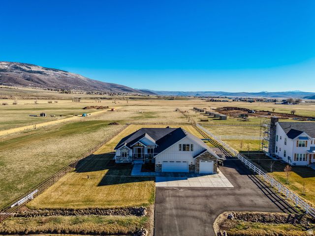 352 E BOULDERVILLE RD, Oakley, UT 84055