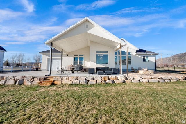 352 E BOULDERVILLE RD, Oakley, UT 84055