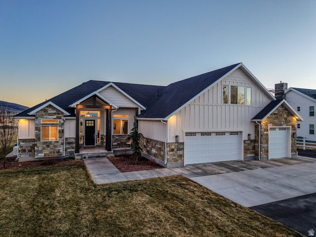352 E BOULDERVILLE RD, Oakley, UT 84055
