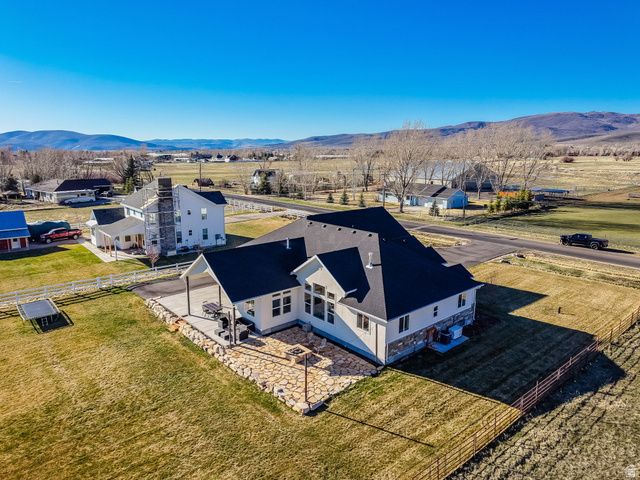 352 E BOULDERVILLE RD, Oakley, UT 84055