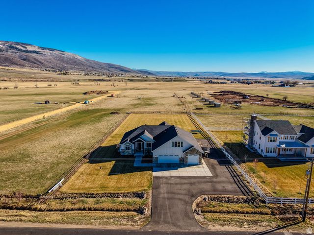 352 E BOULDERVILLE RD, Oakley, UT 84055