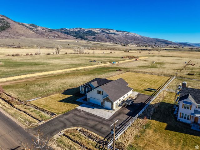 352 E BOULDERVILLE RD, Oakley, UT 84055