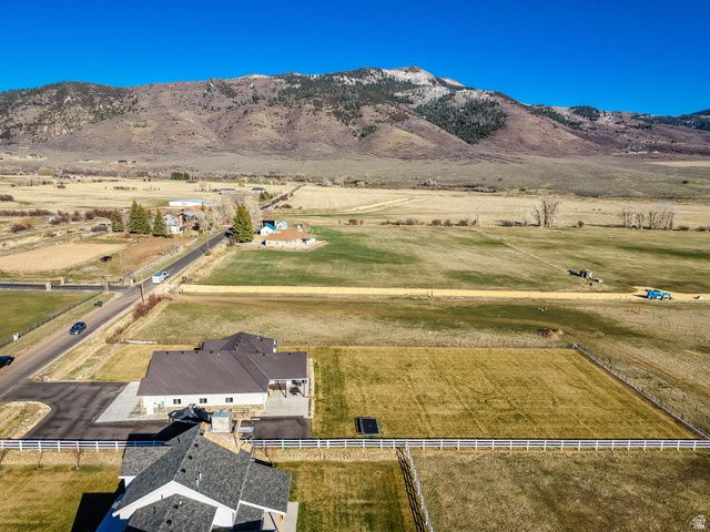 352 E BOULDERVILLE RD, Oakley, UT 84055