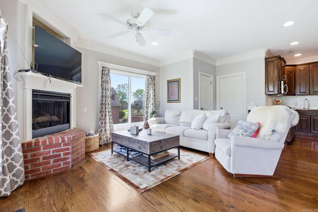 7 Chambord Lane, Little Rock, AR 72223