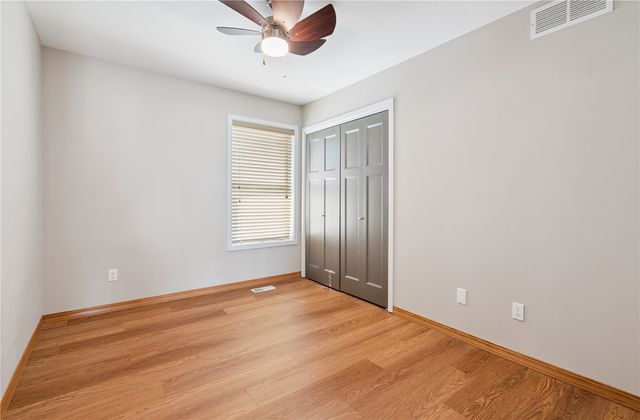 1009 10th Street NW, Cedar Rapids, IA 52405