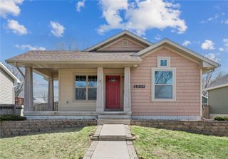 1009 10th Street NW, Cedar Rapids, IA 52405