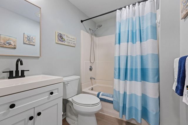 35 Ashumet Road UNIT 9A, Mashpee, MA 02649