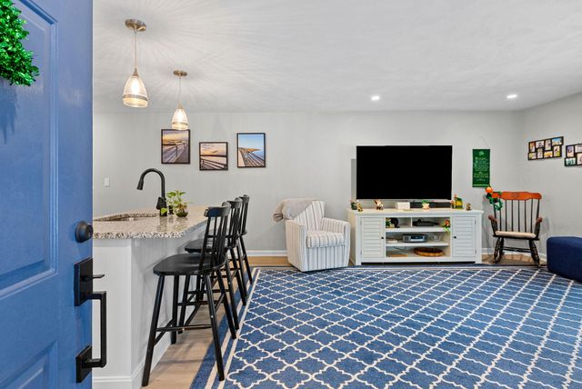 35 Ashumet Road UNIT 9A, Mashpee, MA 02649