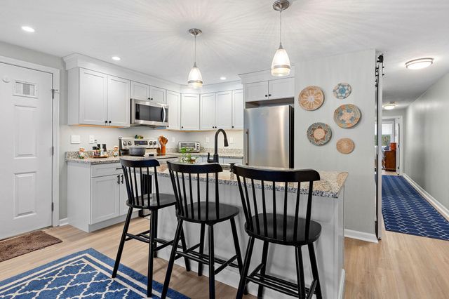 35 Ashumet Road UNIT 9A, Mashpee, MA 02649