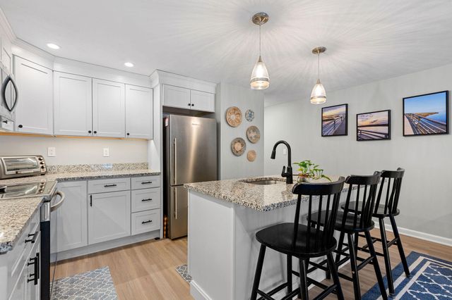 35 Ashumet Road UNIT 9A, Mashpee, MA 02649