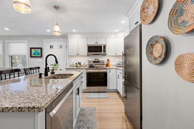 35 Ashumet Road UNIT 9A, Mashpee, MA 02649