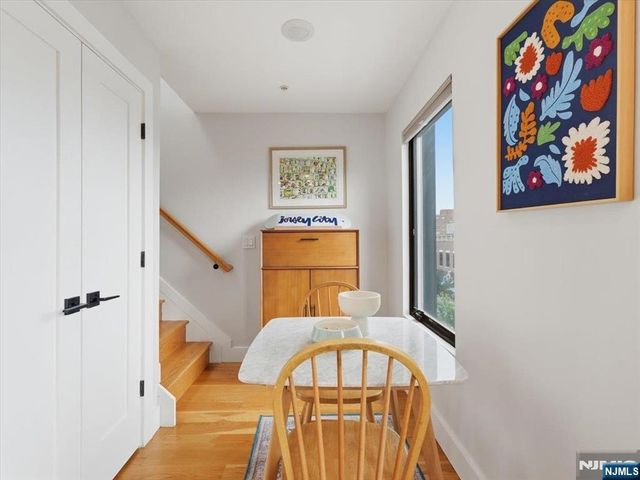 22 Lincoln Street 3, Jersey City, NJ 07307