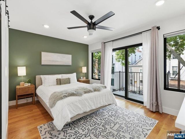 22 Lincoln Street 3, Jersey City, NJ 07307